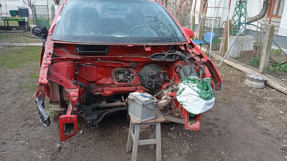 Dezmembrez Opel Corsa D 1.2 benzină