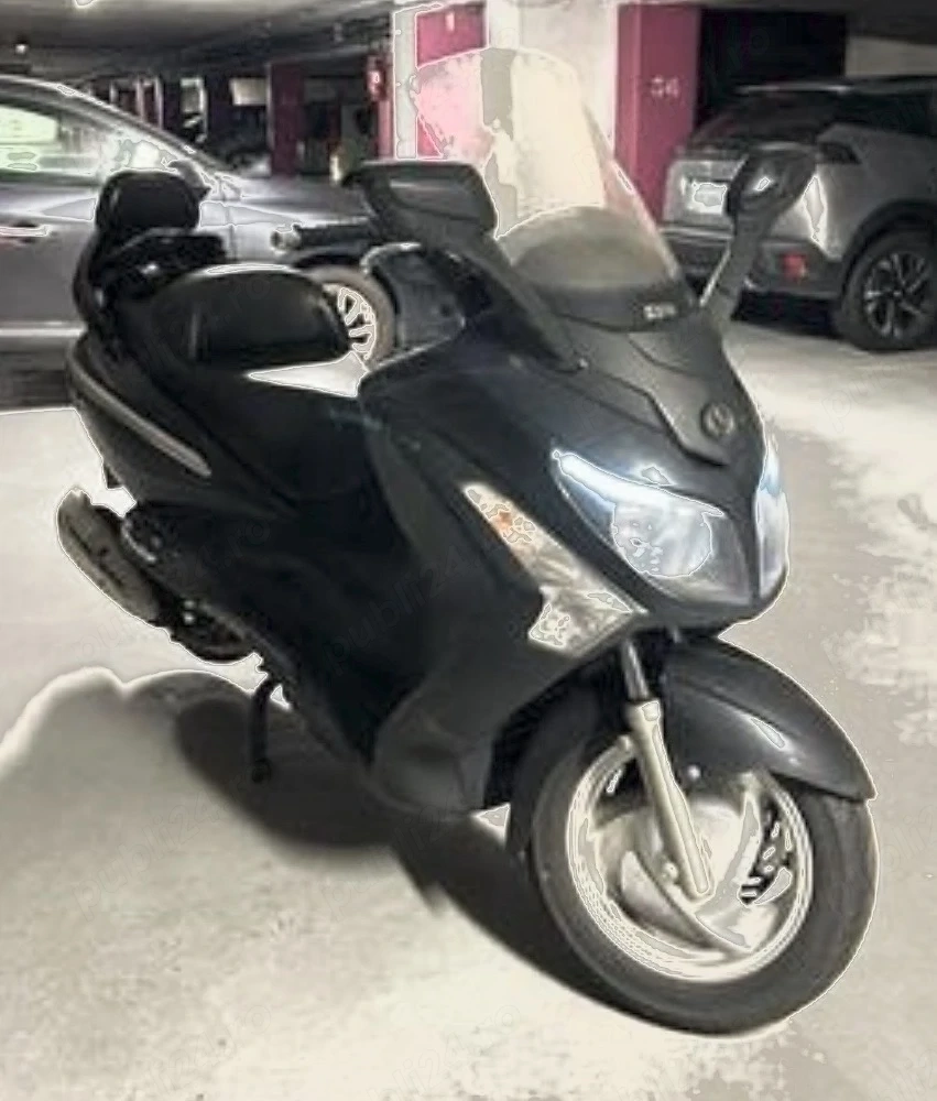 Scuter SYM 125 Se poate conduce cu B Înscris 