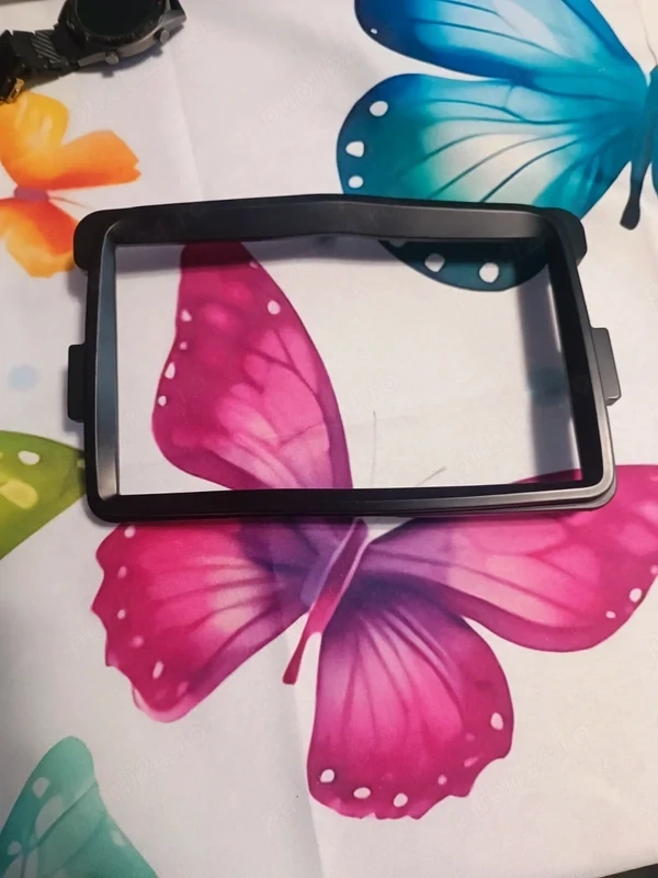 Rama adaptoare pentru navigație Dacia Logan 2