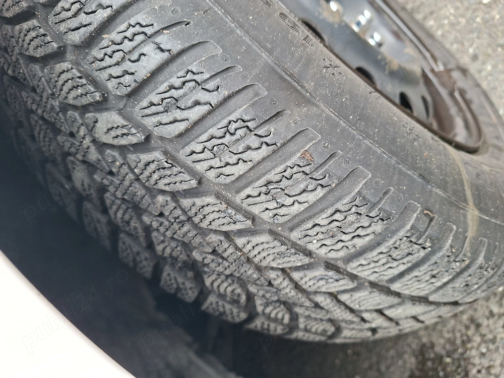 Roti kia / hyundai 15 cu anvelope iarna 195/65R15
