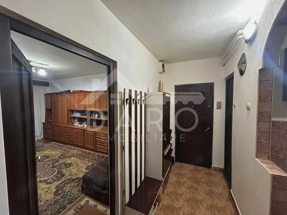 Vând apartament cu 3 camere