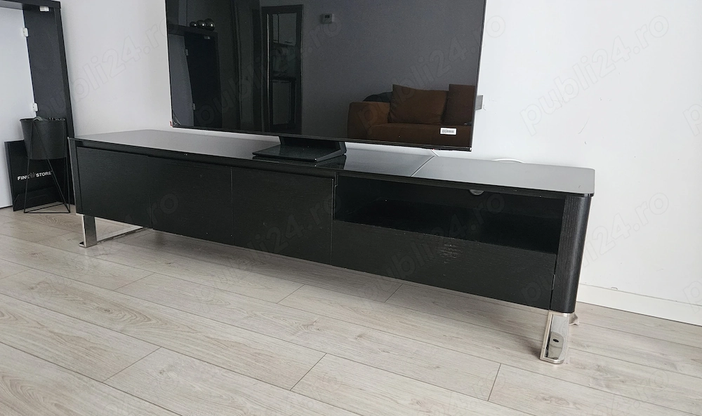Comoda TV din MDF cu blat de sticlă 200 cm