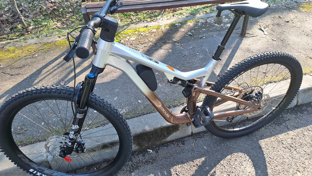 Bicicleta Full Suspension Focus Thron 6.9 29 Nepal 