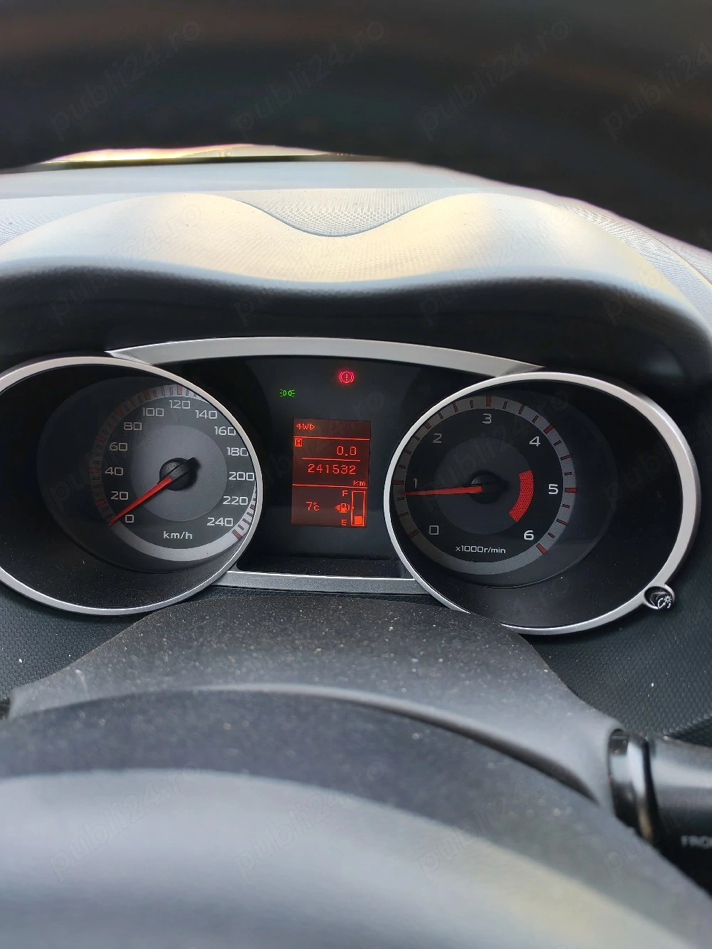 vand Mitsubishi Outlander