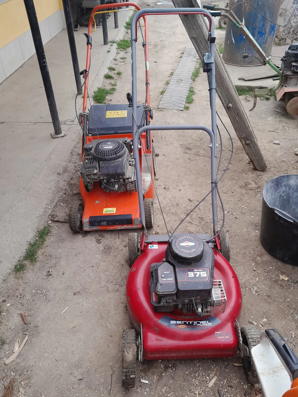 Vand cositoare pe benzina 