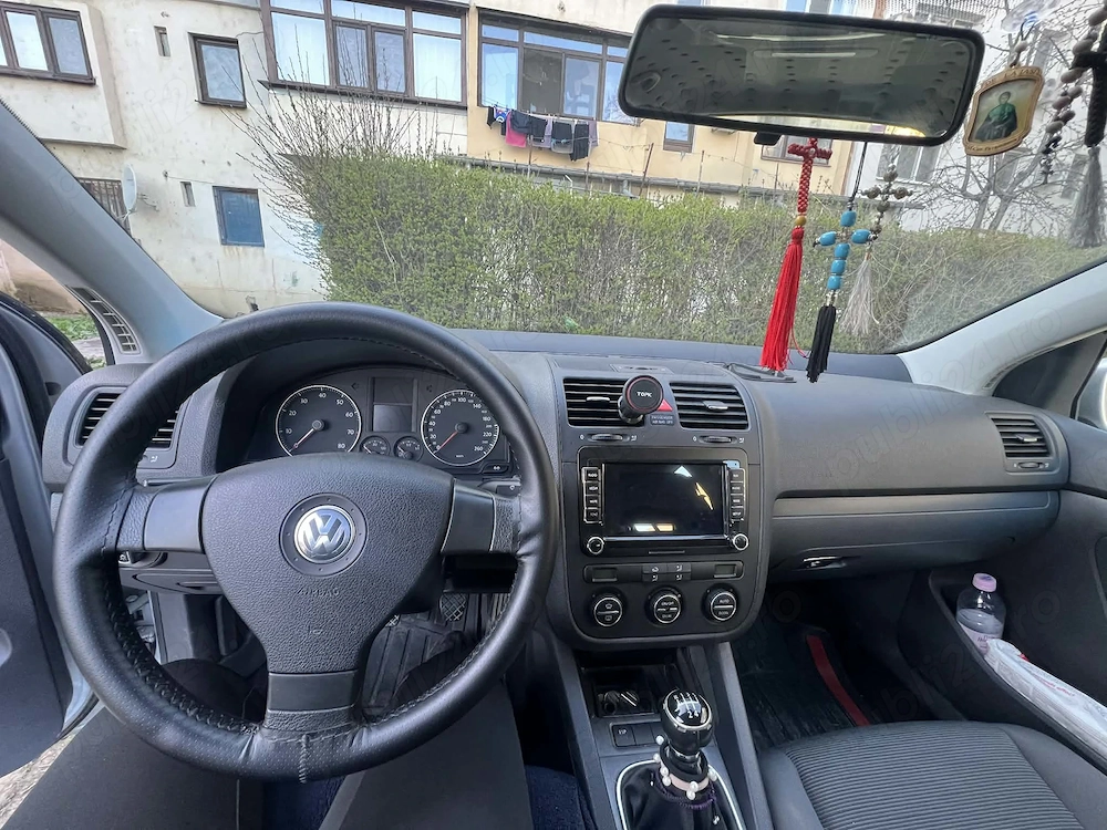 Golf 5 , an 2006
