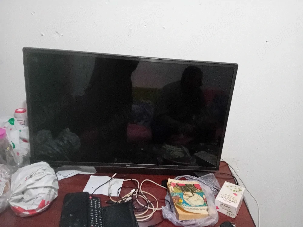 vând tv LG 