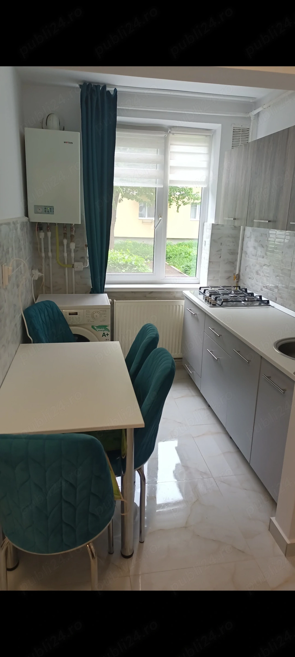 Vind apartament cu o cameră 40 mp confort 1 in Turda 