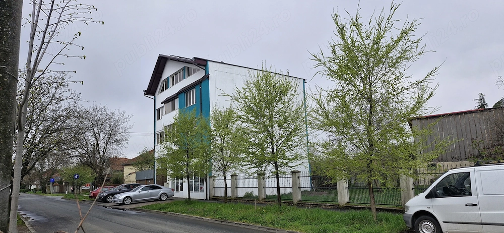 Clădire multifuncțională