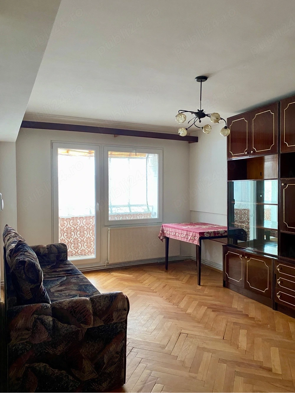 Vand apartament in Sighisoara, 3 camere, 2 wc, 2 balcoane, et. 4