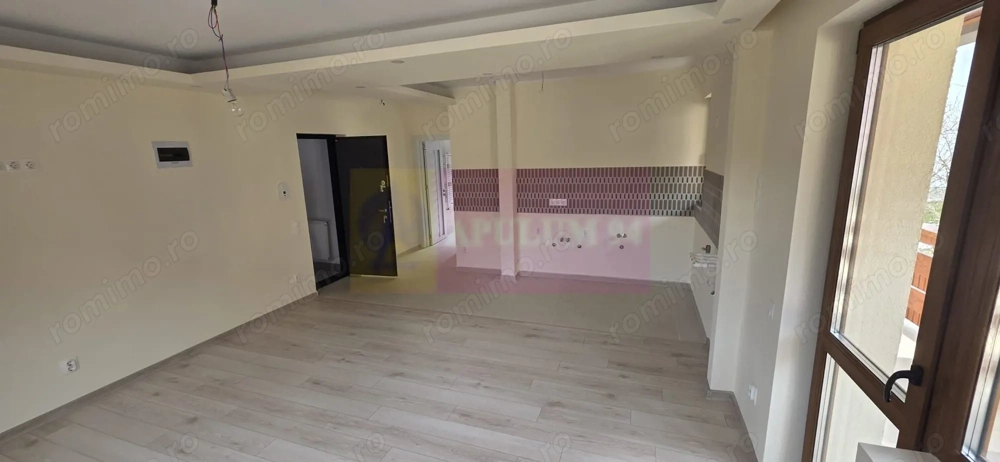 Apartament 2 camere, etaj 1, de vanzare in Busteni