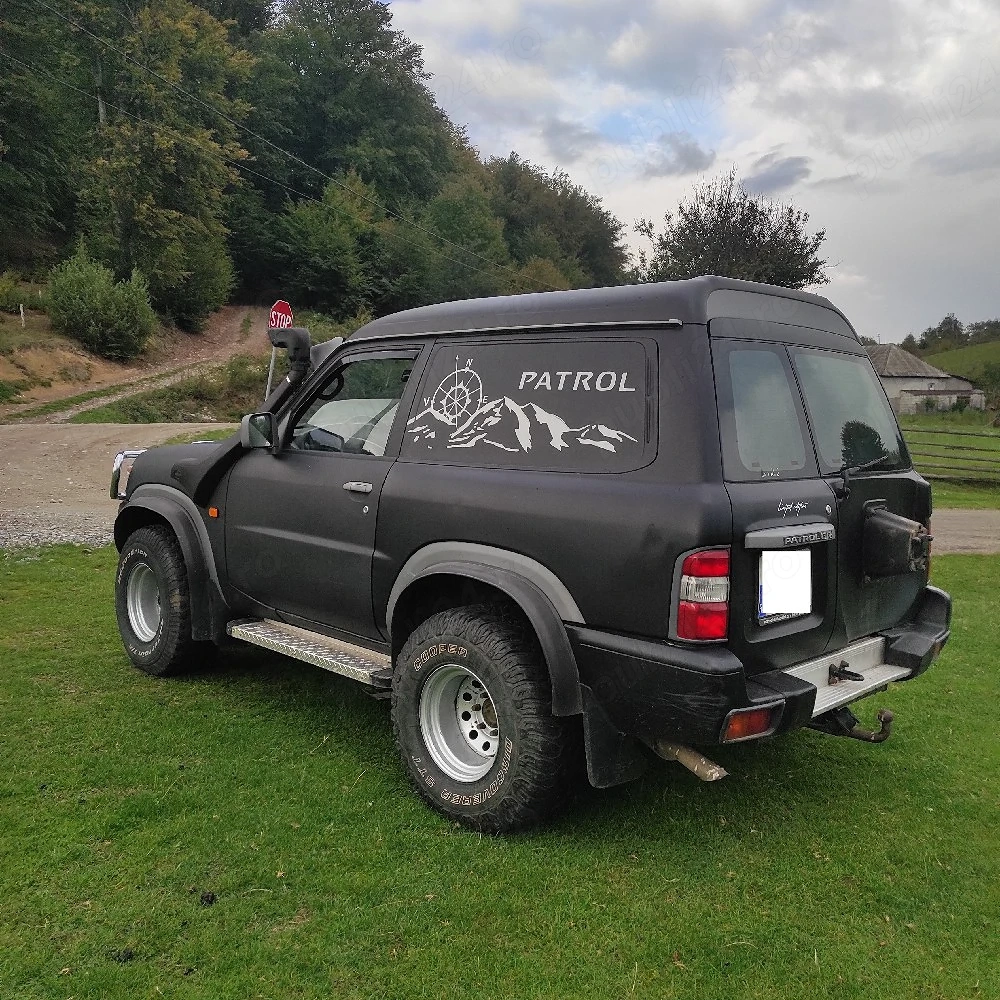 Vând Nissan Patrol Y61 scurt