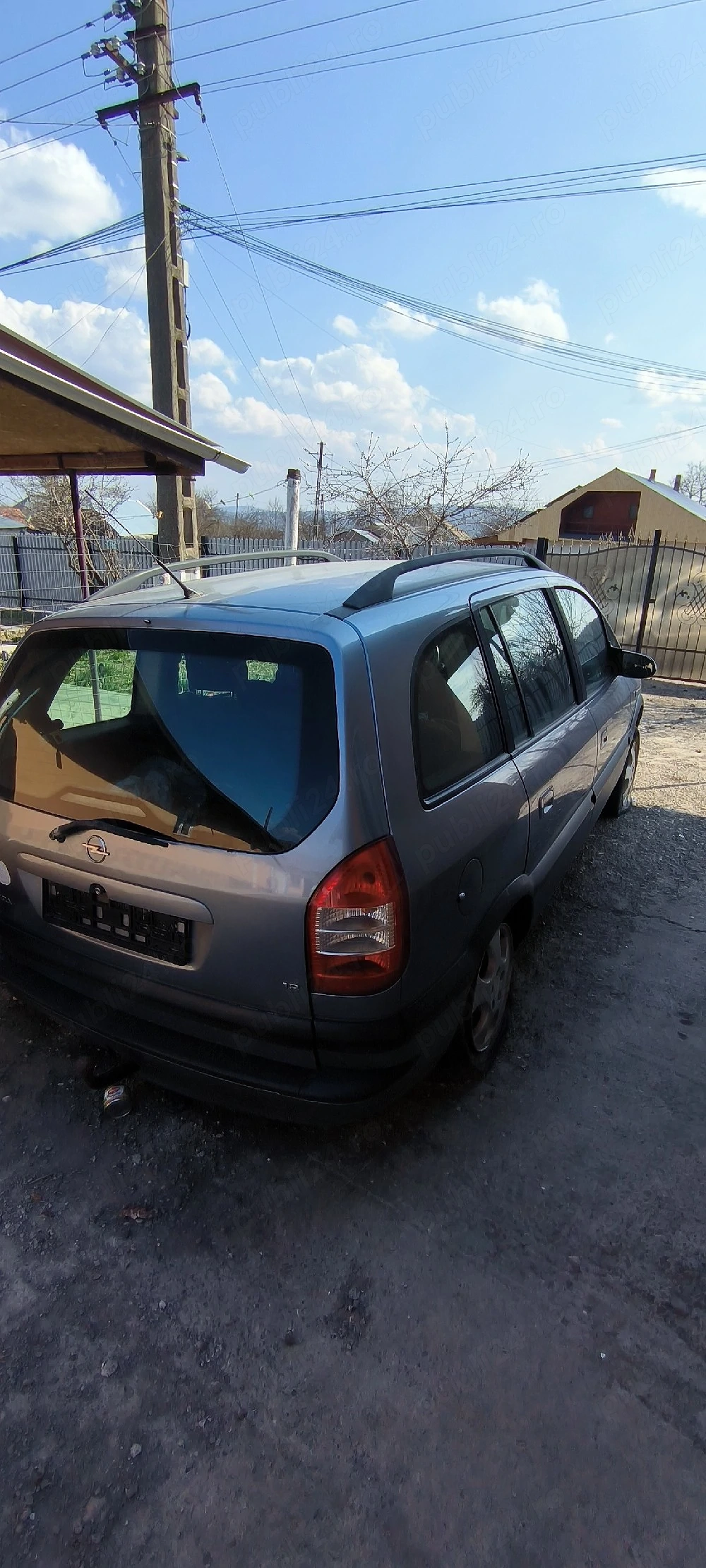 Opel Zafira A, 1.8 benzina si gpl,avariat, pentru dezmembrezat