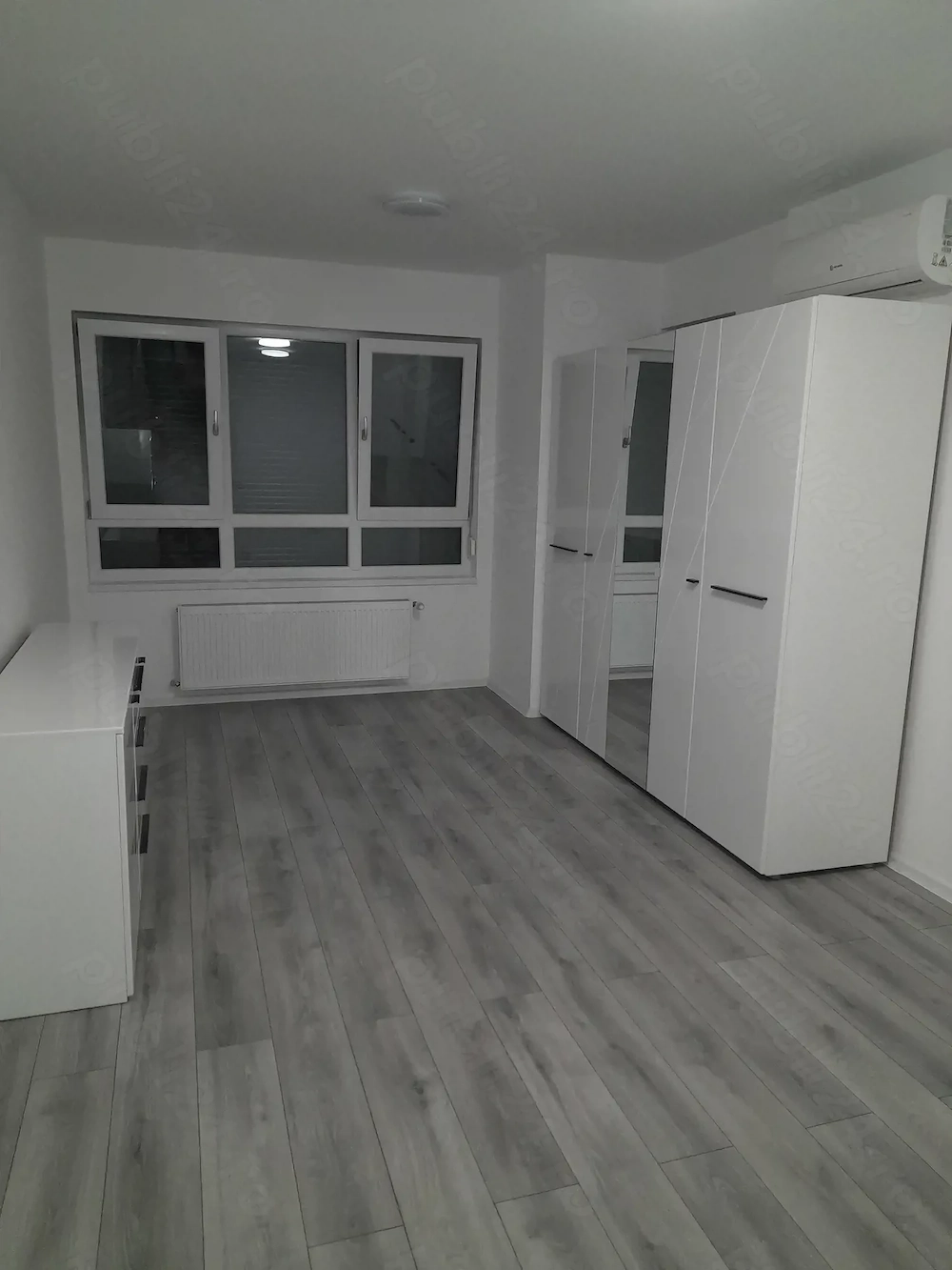 Inchiriez apartament decomandat 2 camere Nufarul