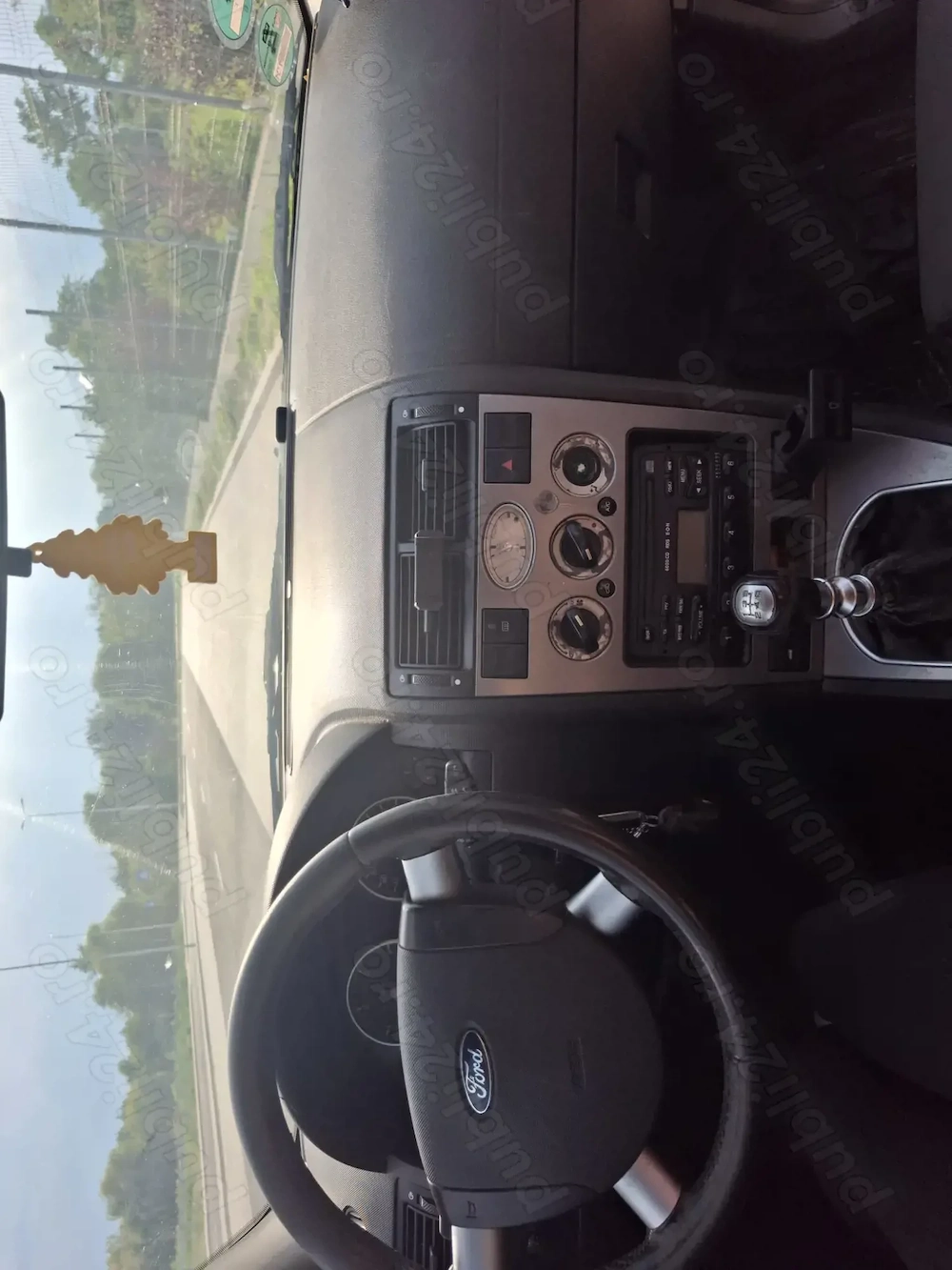 Ford Mondeo 2004 preț 1299 euro