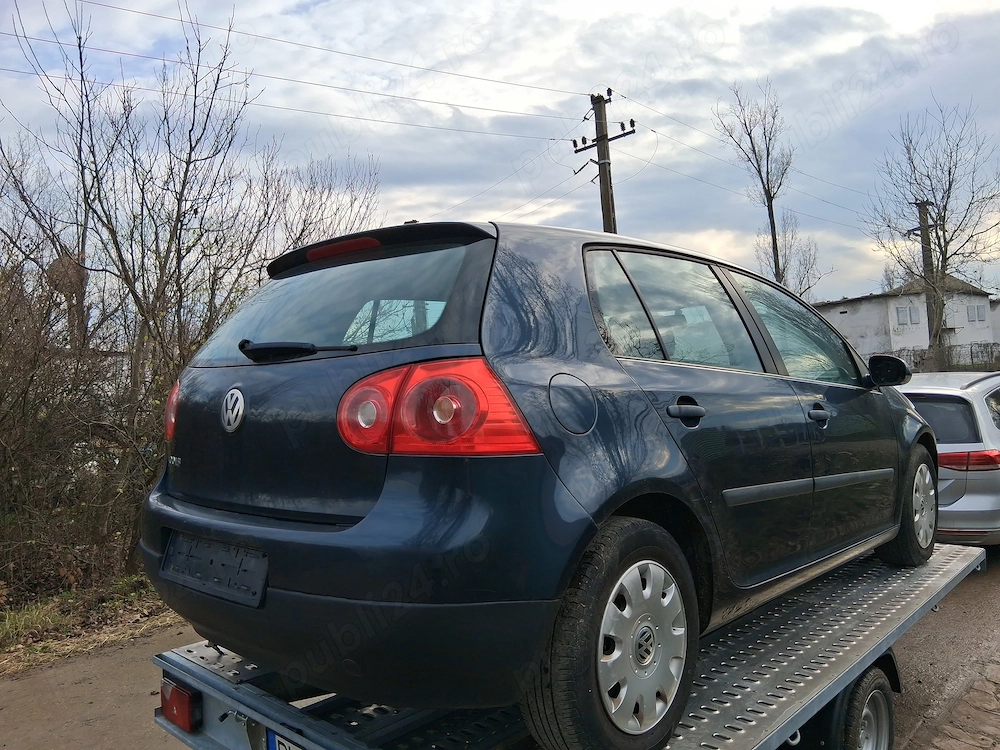 Dezmembrez vw golf 5 1.4 benzina