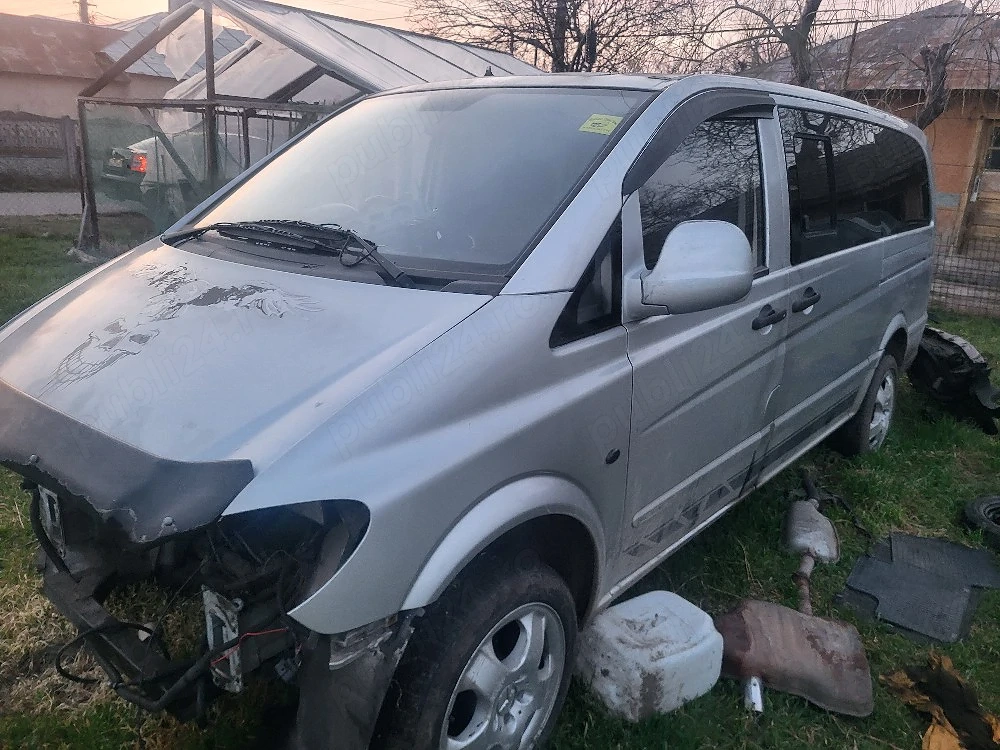 Dezmembrez Mercedes Vito 115 cdi
