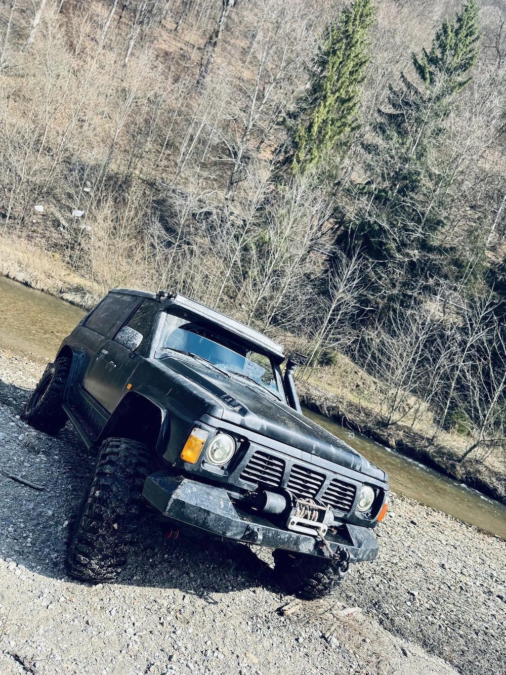 Vand Nissan patrol Y60 motor.2.8 diesel (autoutilitara)