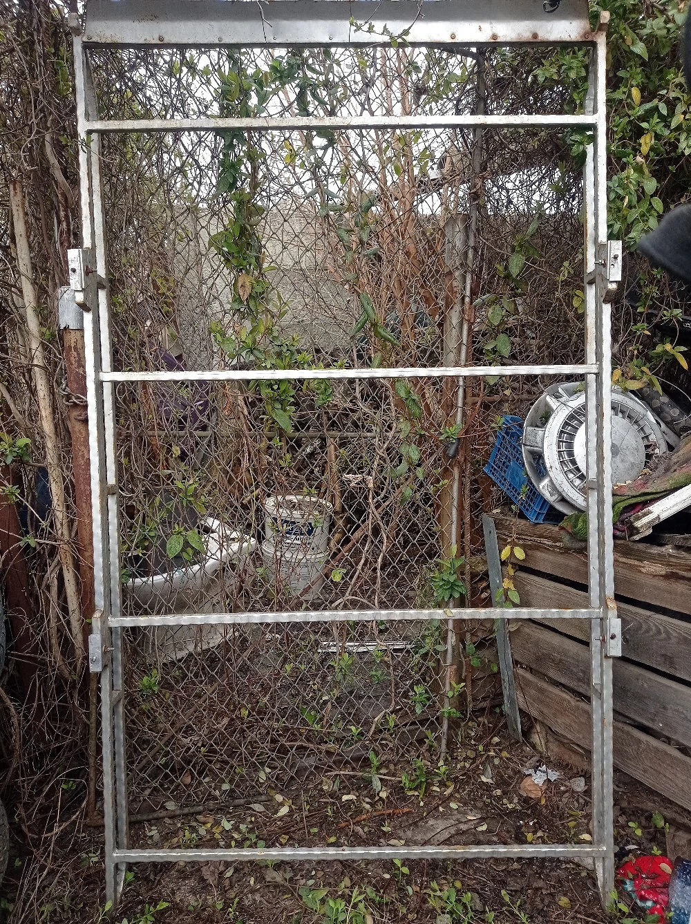 Port Bagaj,OPEL Combo compatibil si pentru alte auto monovolum .Pret-550 lei NEGOCIABIL .