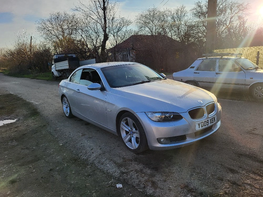 Dezmembrez Bmw E92 E93 320d 