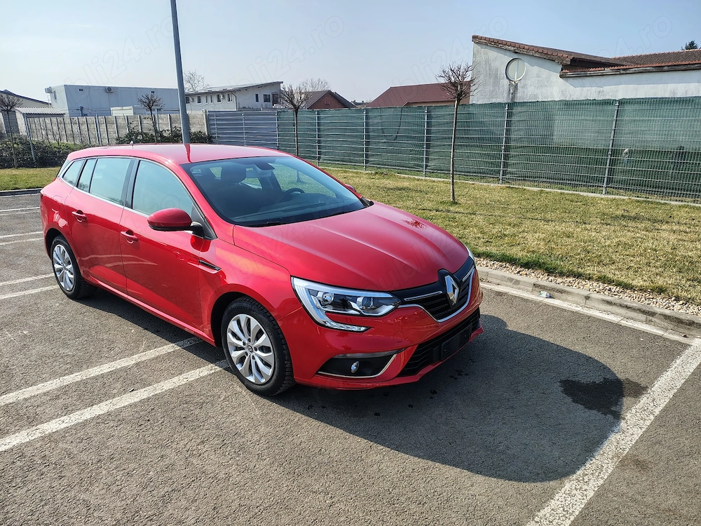 Vând Renault Megane 