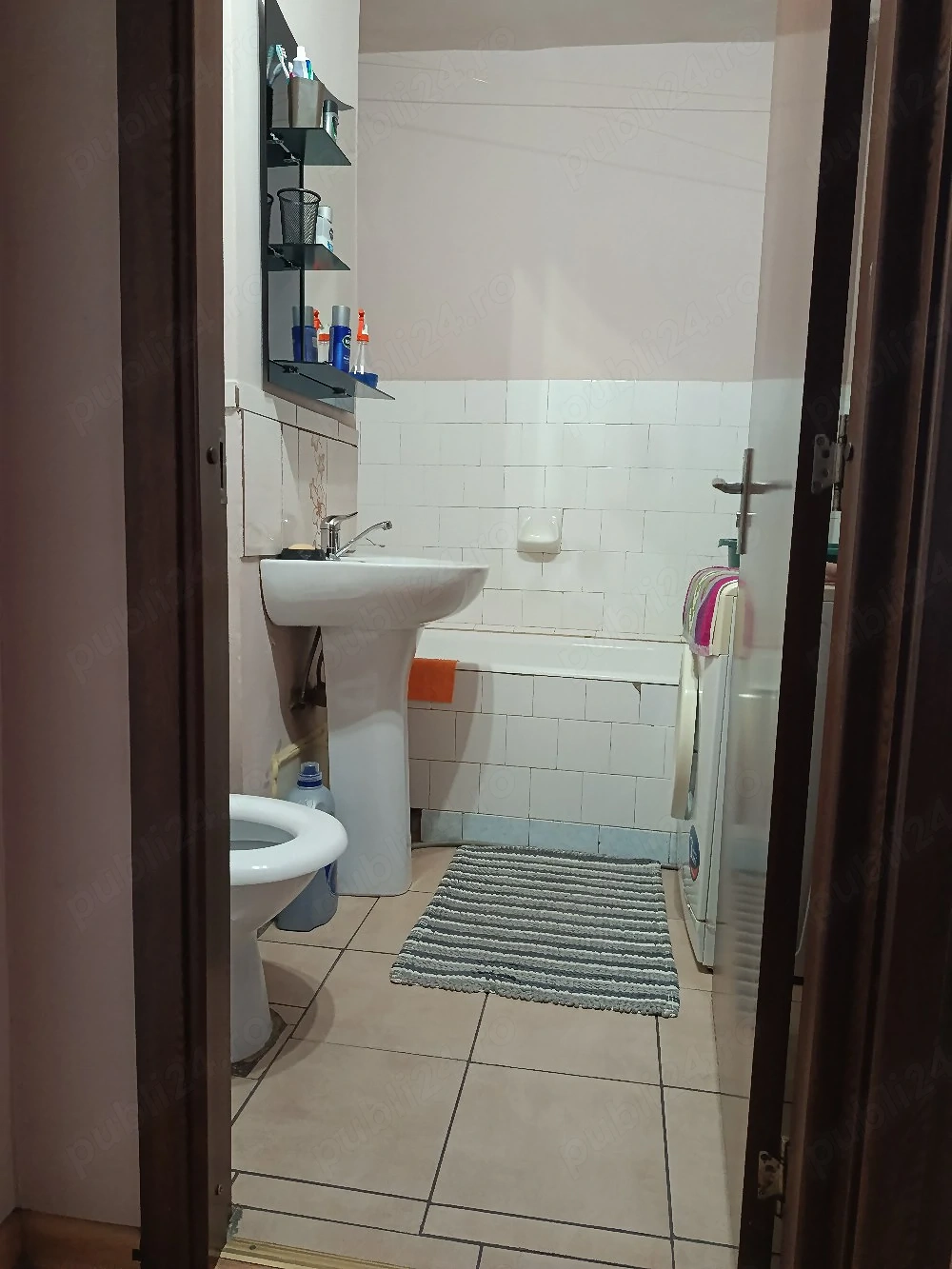 se vinde apartament 2 camere 