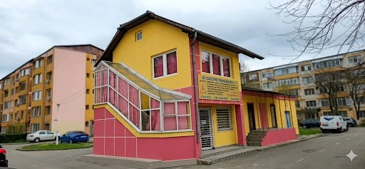 Ocazie ! proprietar vând spațiu comercial INDEPENDENT ULTRACENTRAL în Hunedoara