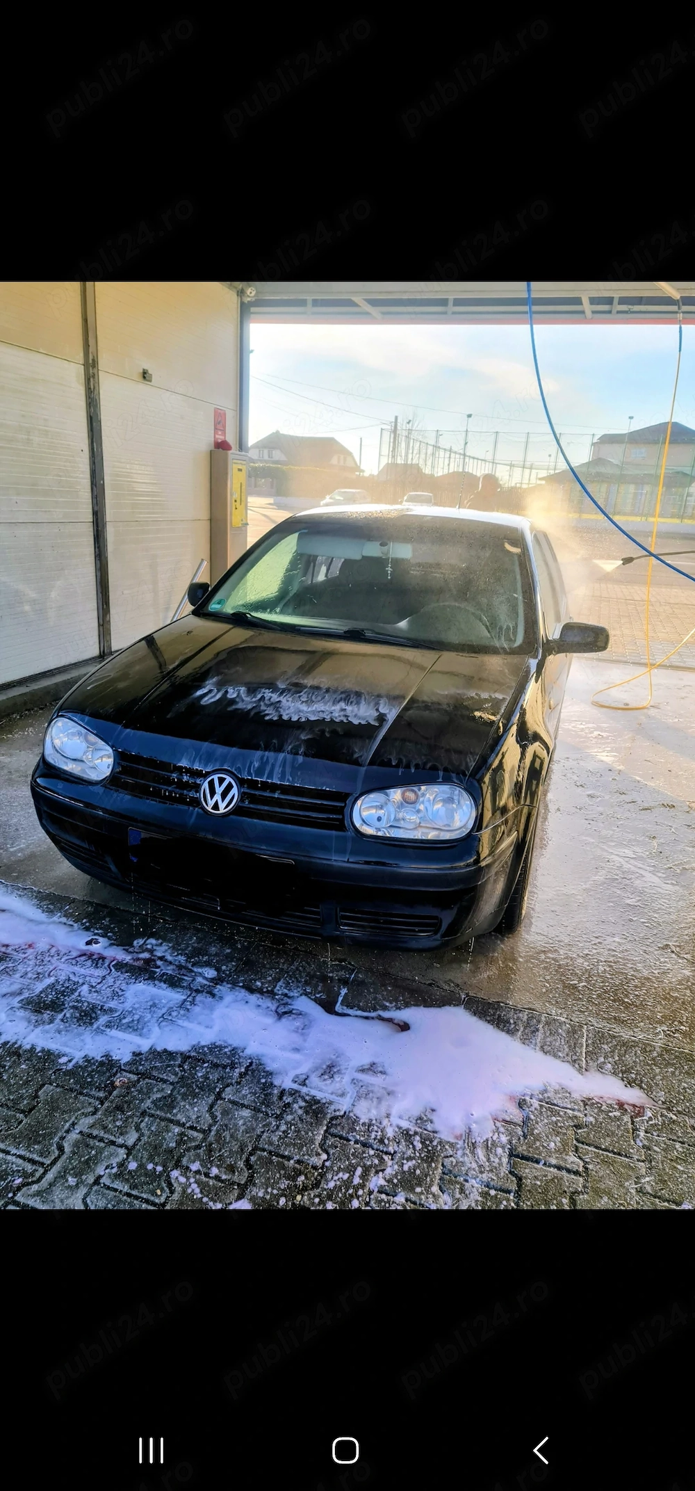 Se vinde golf 4 1.6 16v an 2002 240km. 2800 fix.  fix 