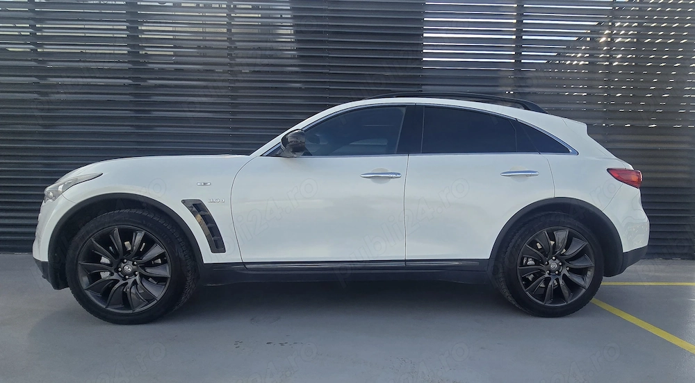 Infiniti QX70 2016