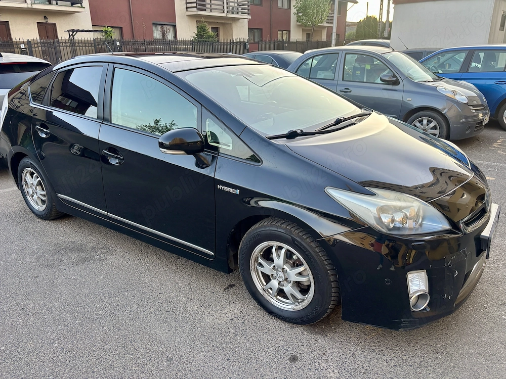 Toyota Prius 3 Hybrid   Solar Edition   Trapă Fotovoltaică   HUD   Full LED