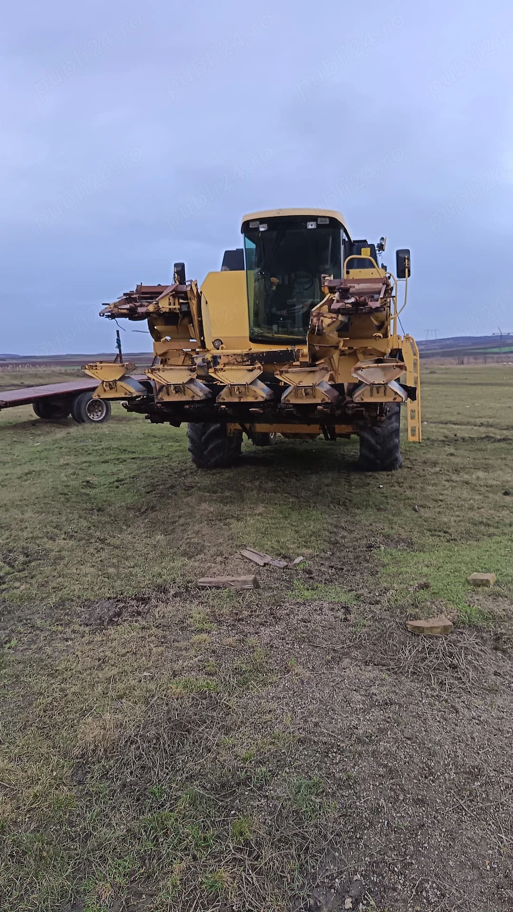 Combina New Holland TC 56