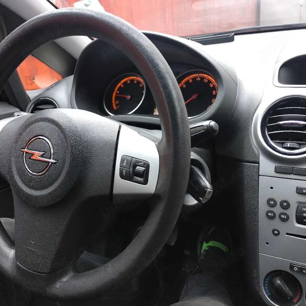 Opel CORSA benzină 