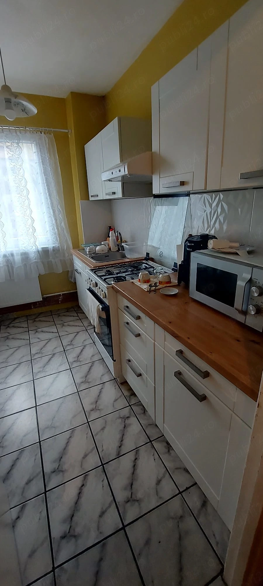 Apartament 4 camere etaj 2 Popa Laurentiu  Favorit centrala proprie 2 bai