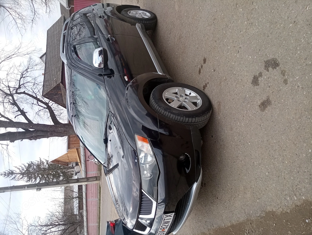 Mitubisi otlander de vânzare 