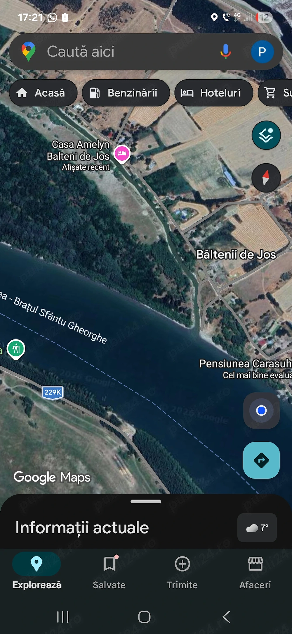 Vand casuta  teren cu iesire la apa