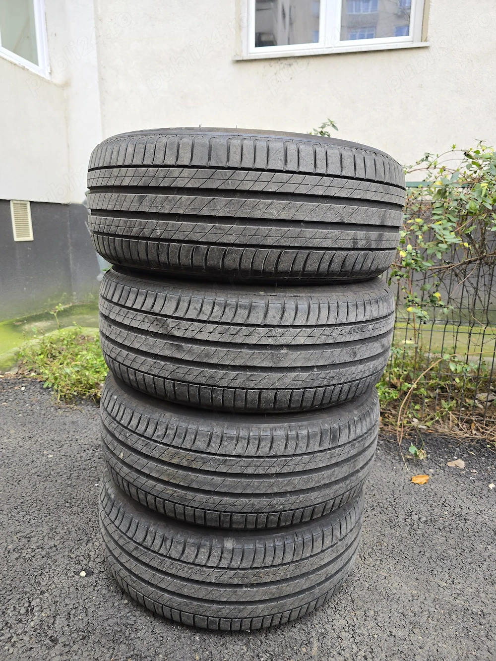 Vând anvelope Michelin Privacy 4 225/50/R18 95V NOI