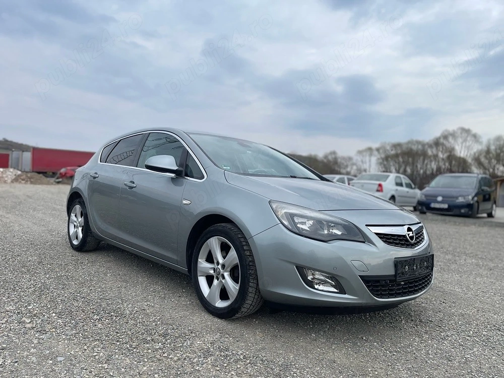 Opel Astra J 