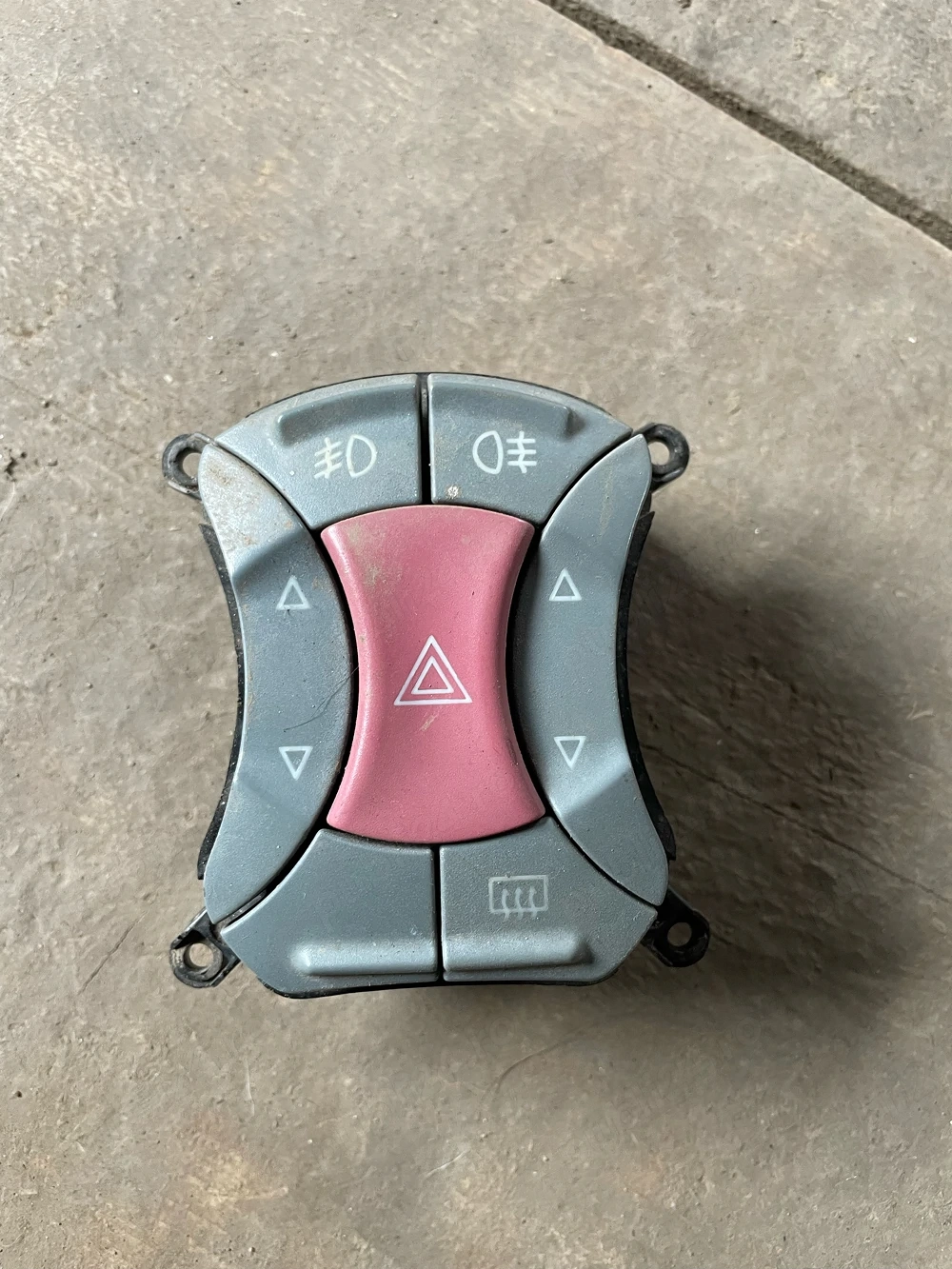buton avarie geamuri peugeot 307