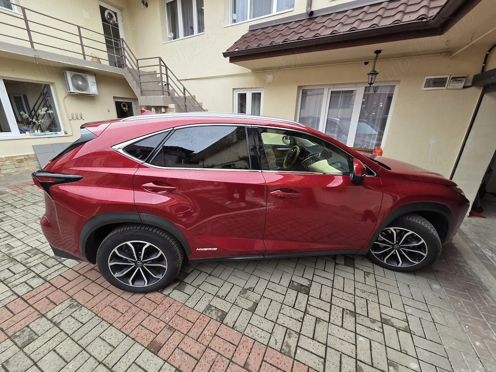 Lexus NX300h de vanzare