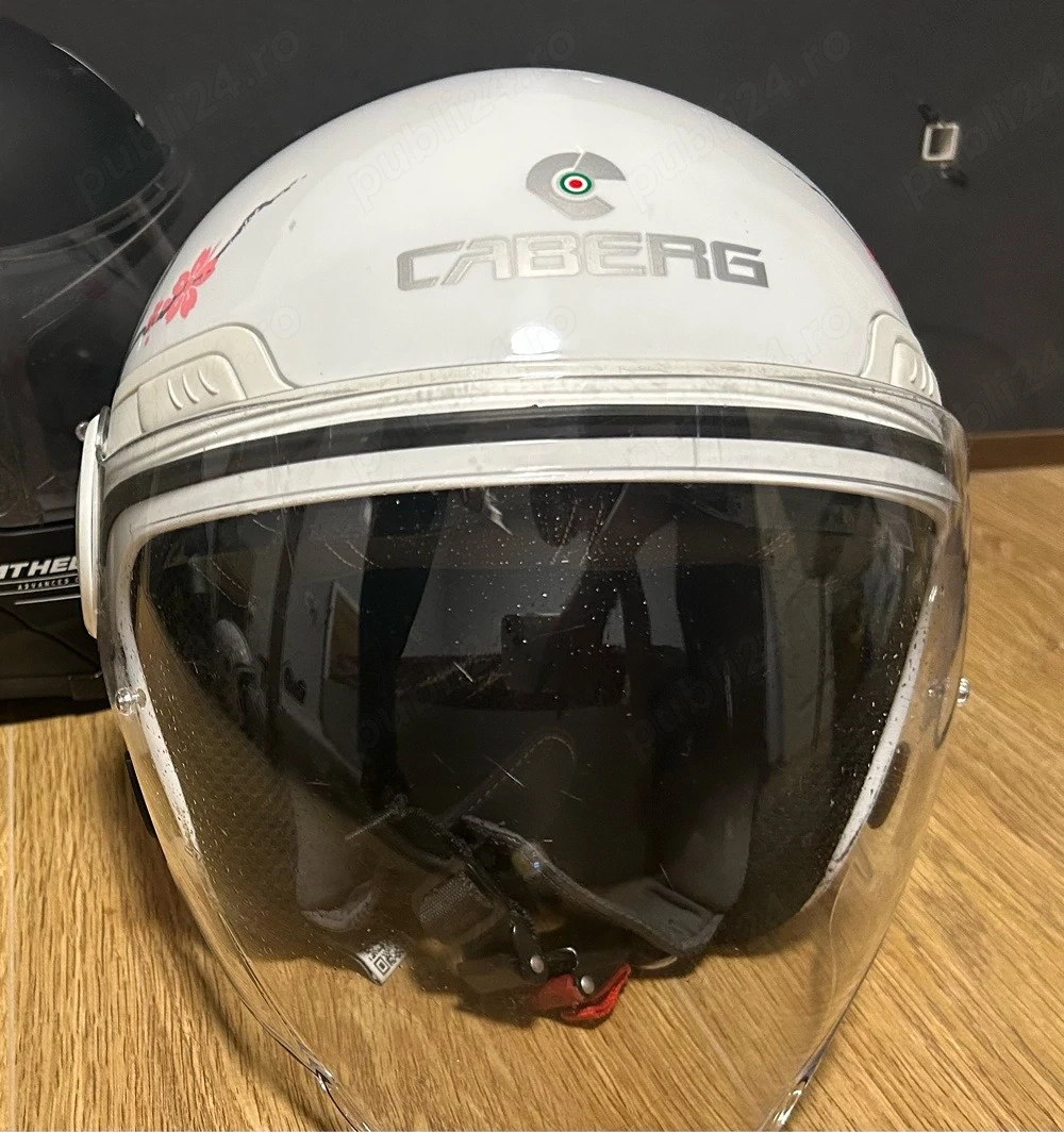 Casca CABERG (ochelari de soare integrati)