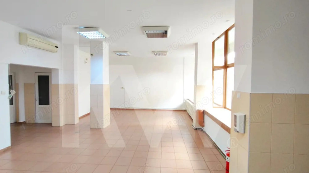 SPATIU COMERCIAL DE INCHIRIAT VALEA AURIE 102 mp