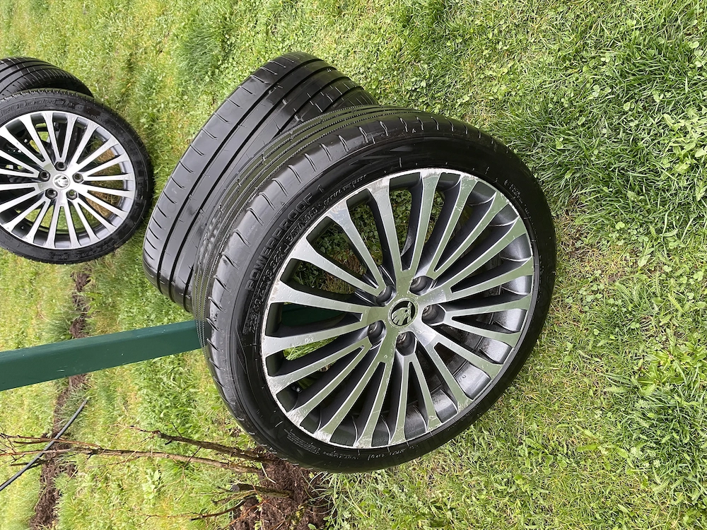De vanzare set 4 roti pe 18 toli pentru Skoda Superb