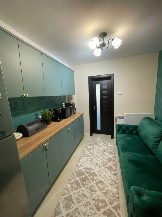 Apartament lux , mobilat ,3 camere, 70 mp utili, zona scoala 32 Craiovita noua 