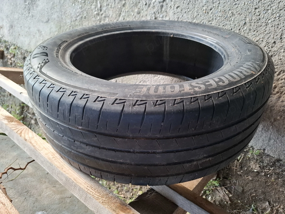 Vind 4 anvelope de vara 225/55/R17 Bridgestone