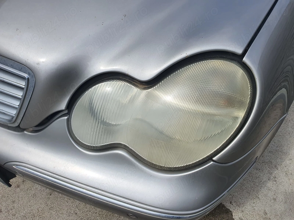 Far stanga Mercedes C Class W203