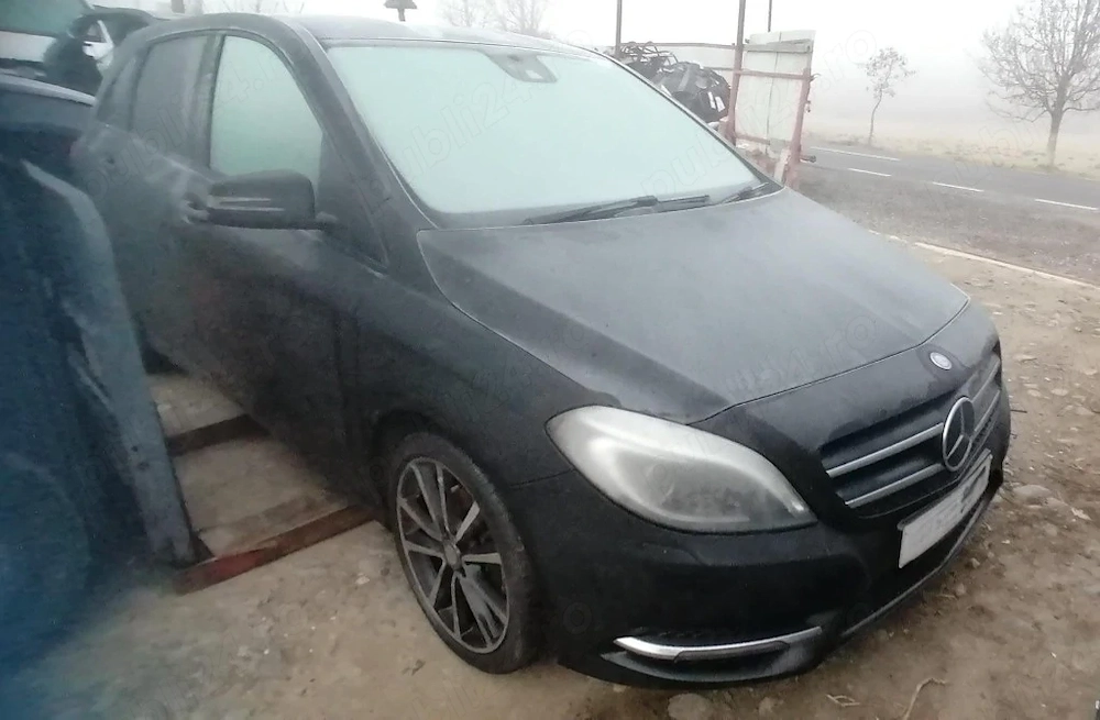 Dezmembrez Mercedes B Class W246 Sport 1.8 CDI 2013