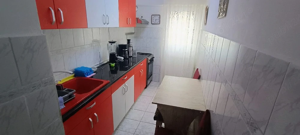 Inchiriez apartament Neptun