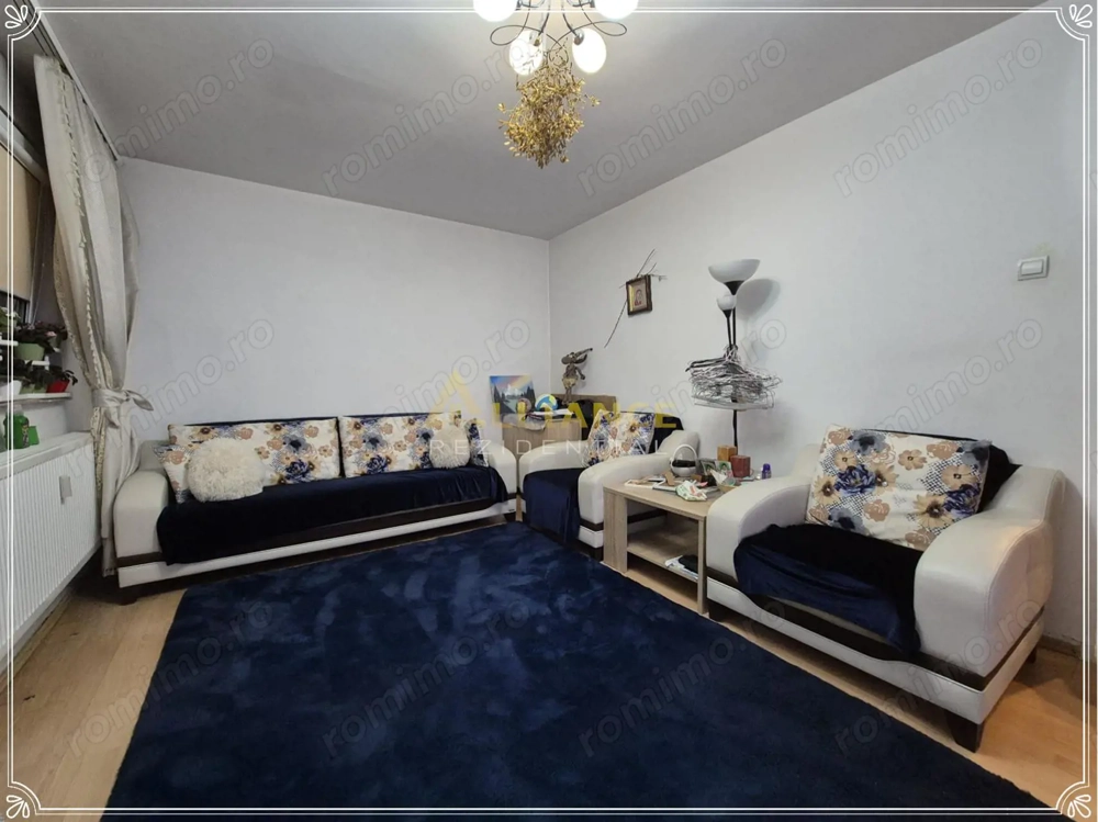 Apartament 3 camere decomandat { Metrou Dristor 1 }