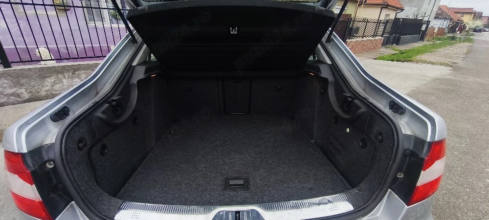 Skoda Superb2(    -    )179000km reali 100%(in creștere)