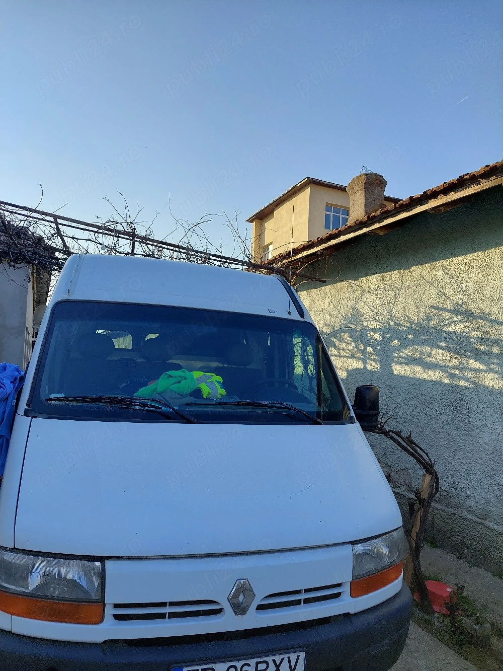 Vand dezmembrez Renault Master II